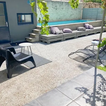 Maison De Atypique Avec Piscine 别墅 尼姆