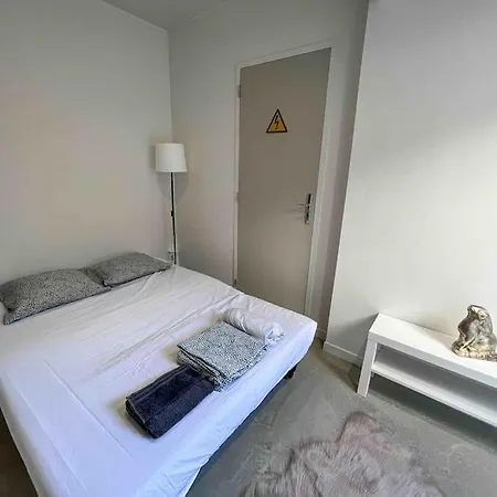 别墅 Maison De Atypique Avec Piscine 尼姆